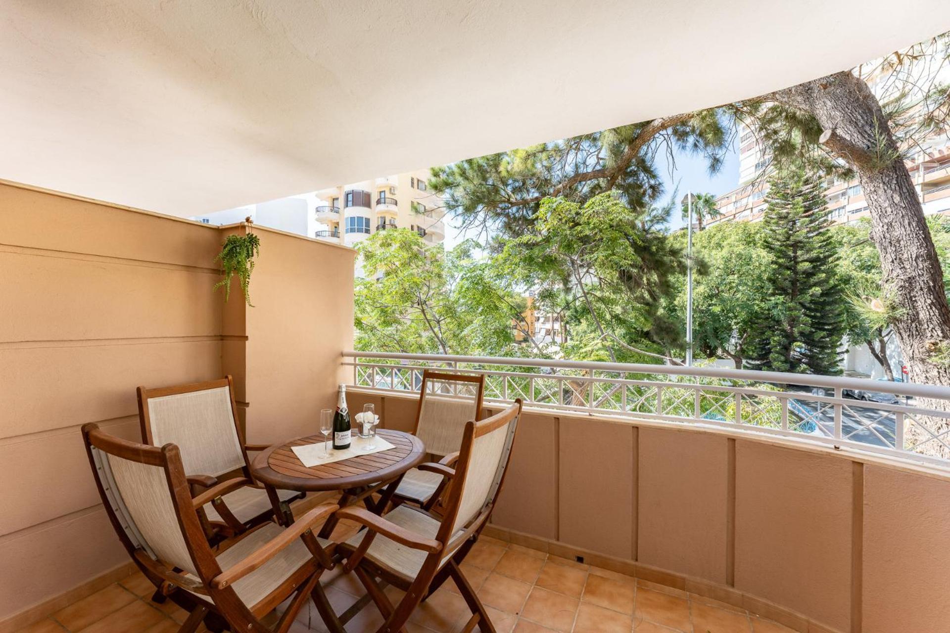 Malagasuite Costa Sol Oasis Torremolinos Extérieur photo