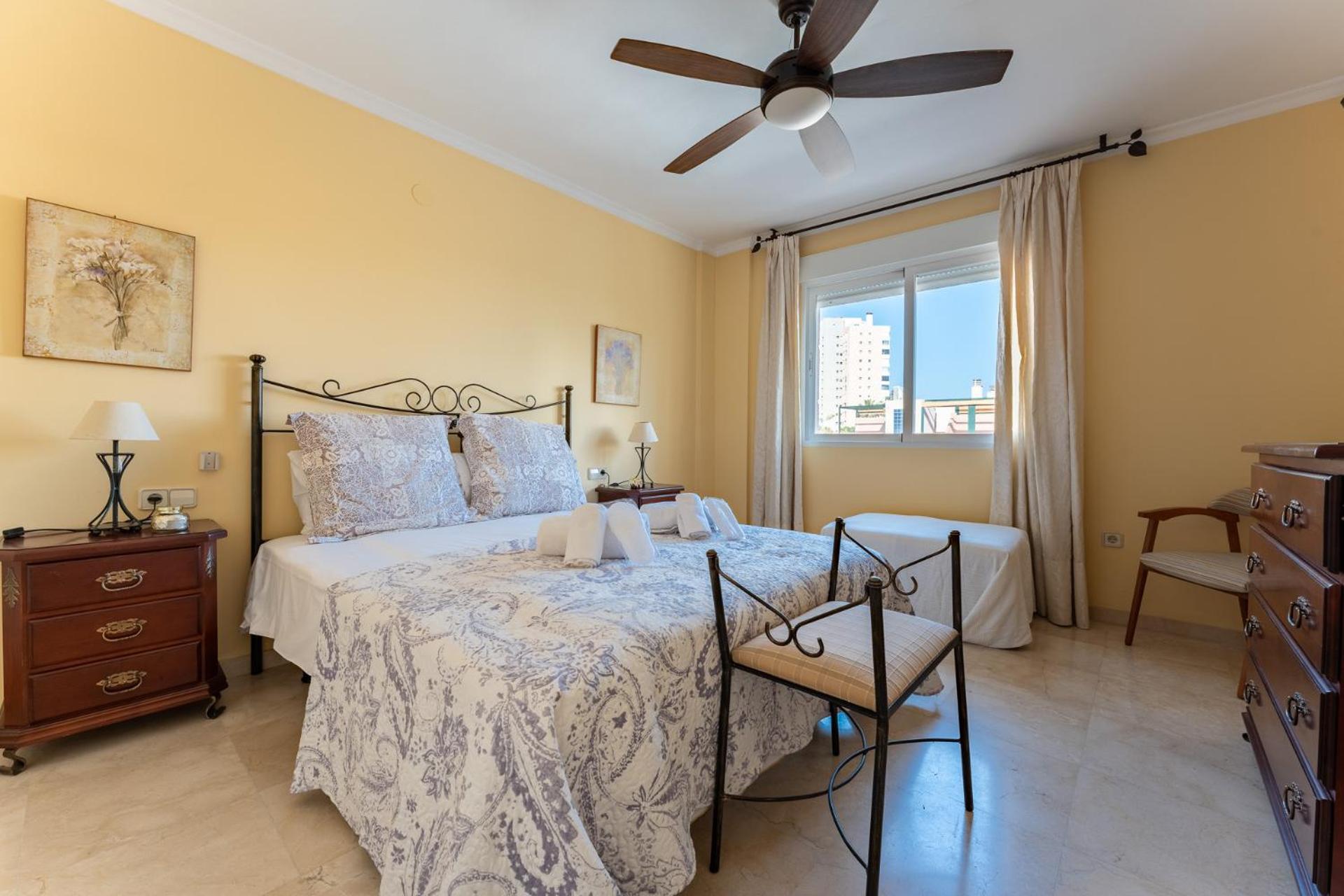 Malagasuite Costa Sol Oasis Torremolinos Extérieur photo